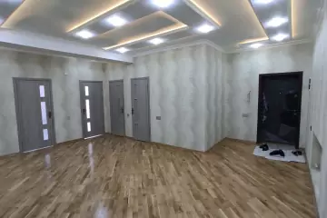 Satılır Yeni Tikili Ağ şəhər Kompleksində