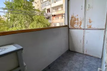 Satılır Köhnə Tikili 9-cu Mikrorayonda
