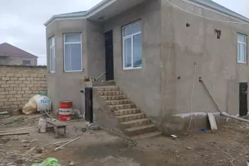 Satılır Həyət Evi Bakıda