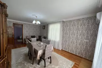 Satılır Həyət Evi Zabrat Qəsəbəsida