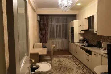 Satılır Yeni Tikili Ağ şəhər Kompleksində