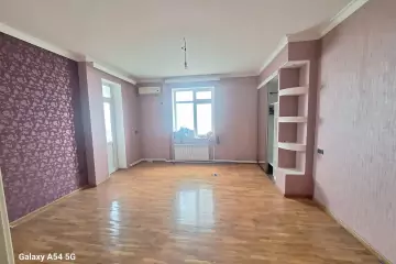 Satılır Yeni Tikili Beşmərtəbədə