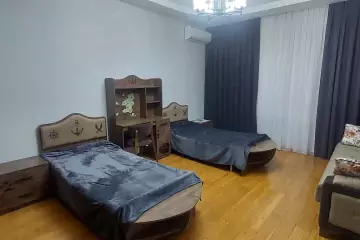 Satılır Yeni Tikili 8-ci Kilometrdə