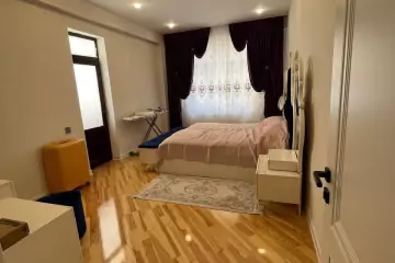 Satılır Yeni Tikili 7-ci Mikrorayonda