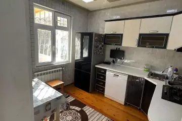 Satılır Həyət Evi Zabrat Qəsəbəsida