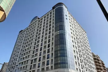 Satılır Yeni Tikili Dostluq Kinoteatrında
