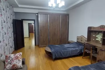 Satılır Yeni Tikili 8-ci Kilometrdə