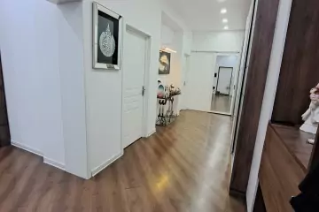 Satılır Yeni Tikili 7-ci Mikrorayonda
