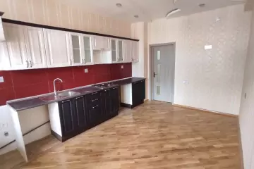 Satılır Yeni Tikili Ağ şəhər Kompleksində