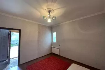 Satılır Həyət Evi Zabrat Qəsəbəsida
