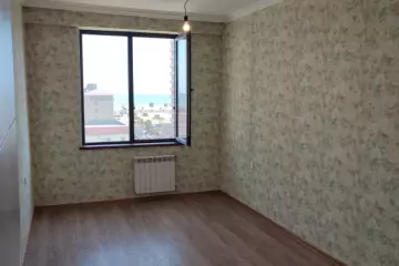 Satılır Yeni Tikili Ağ şəhər Kompleksində