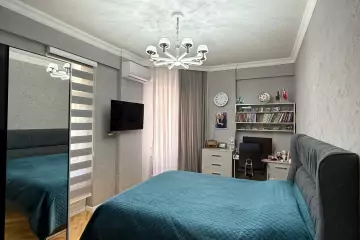 Satılır Yeni Tikili Elmler Akademiyasıda