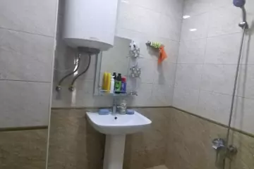 Satılır Yeni Tikili Ağ şəhər Kompleksində