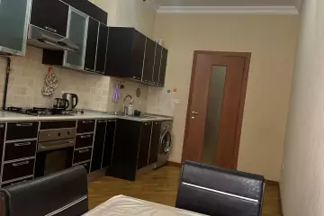 Aylıq Kirayə Yeni Tikili Elmler Akademiyasıda