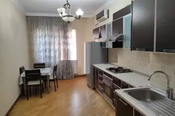 Aylıq Kirayə Yeni Tikili Elmler Akademiyasıda