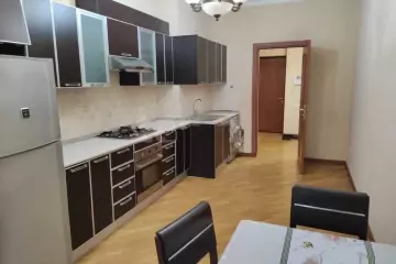 Aylıq Kirayə Yeni Tikili Elmler Akademiyasıda