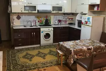 Satılır Həyət Evi Binədə