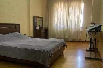 Aylıq Kirayə Yeni Tikili Elmler Akademiyasıda