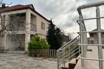 Satılır Bağ Evi Mərdəkanda