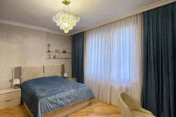Satılır Yeni Tikili Elmler Akademiyasıda