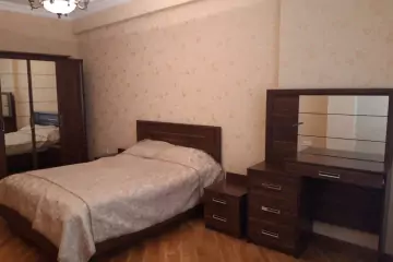Aylıq Kirayə Yeni Tikili Elmler Akademiyasıda