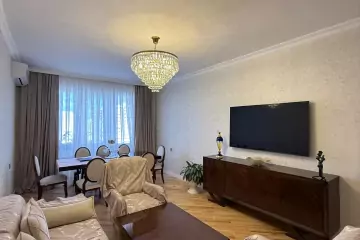 Satılır Yeni Tikili Elmler Akademiyasıda