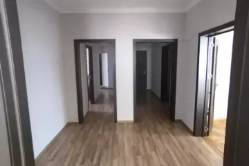 Satılır Yeni Tikili Ağ şəhər Kompleksində