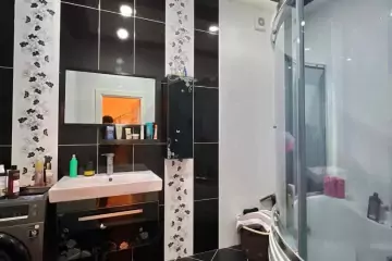 Satılır Yeni Tikili Ağ şəhər Kompleksində