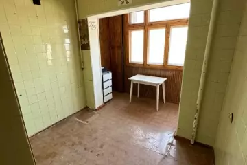 Satılır Köhnə Tikili Köhnə Günəşlidə