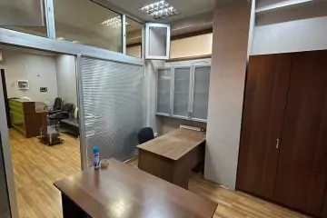 Aylıq Kirayə Ofis Ayna Sultanova Heykəlində