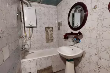 Satılır Köhnə Tikili 8-ci Mikrorayonda
