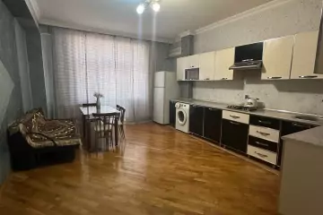 Satılır Yeni Tikili Ağ şəhər Kompleksində