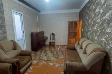Satılır Köhnə Tikili 8-ci Mikrorayonda