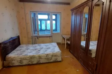 Satılır Köhnə Tikili 8-ci Mikrorayonda