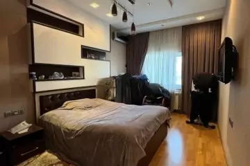 Satılır Yeni Tikili Ağ şəhər Kompleksində