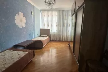 Satılır Yeni Tikili Ağ şəhər Kompleksində