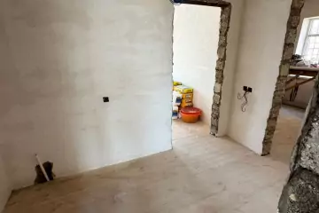 Satılır Həyət Evi Buzovnada