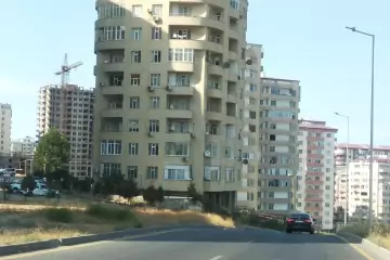Satılır Yeni Tikili 7-ci Mikrorayonda