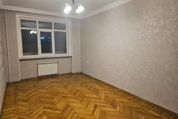 Satılır Köhnə Tikili Bakıxanovda