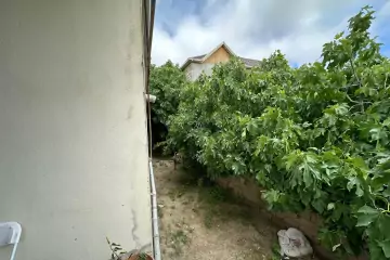 Satılır Həyət Evi Buzovnada
