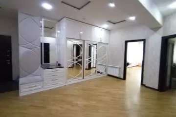 Satılır Yeni Tikili Yasamalda