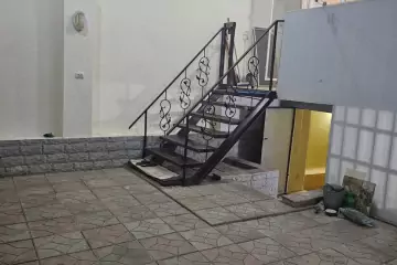Satılır Köhnə Tikili Bakıxanovda