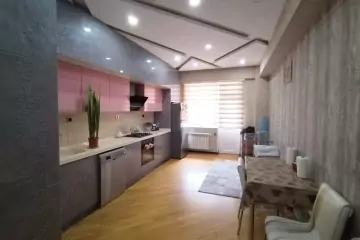 Satılır Yeni Tikili Yasamalda