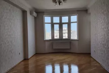 Satılır Yeni Tikili 3-cü Mikrorayonda