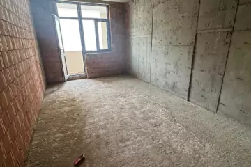 Satılır Yeni Tikili 7-ci Mikrorayonda