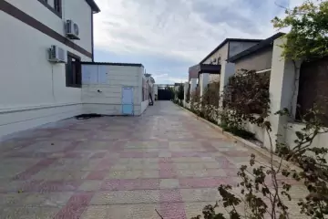 Satılır Bağ Evi Buzovnada