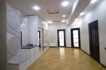 Satılır Yeni Tikili Yasamalda