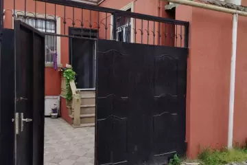 Satılır Həyət Evi Binəqədidə