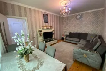 Satılır Həyət Evi Sarayda