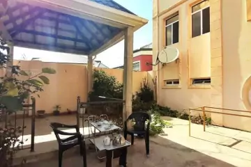 Satılır Həyət Evi Badamdarda